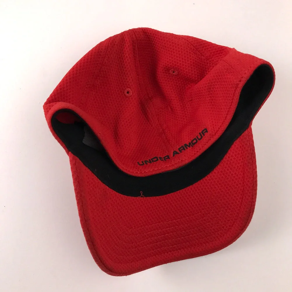 UA Under Armour Re Hat With Black Logo Youth size SM/MD